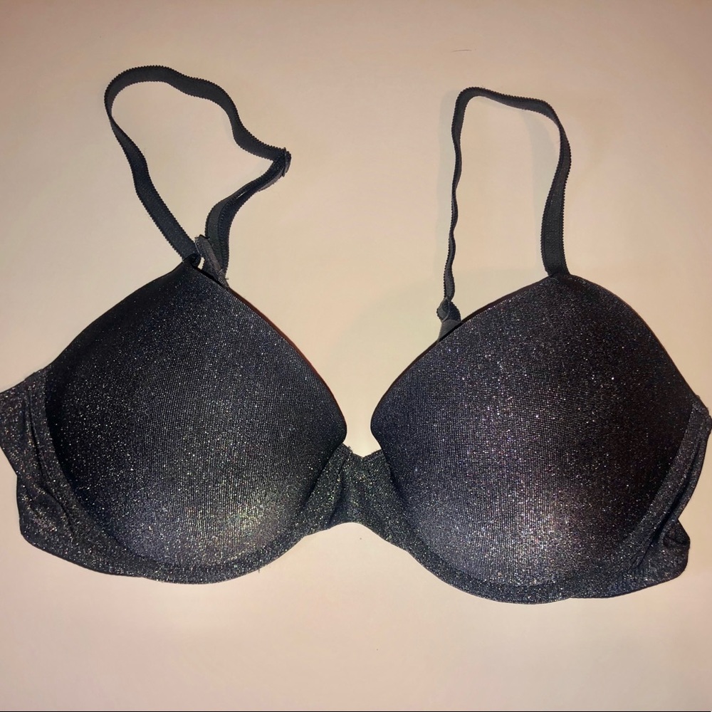 PINK Victoria’s Secret bra